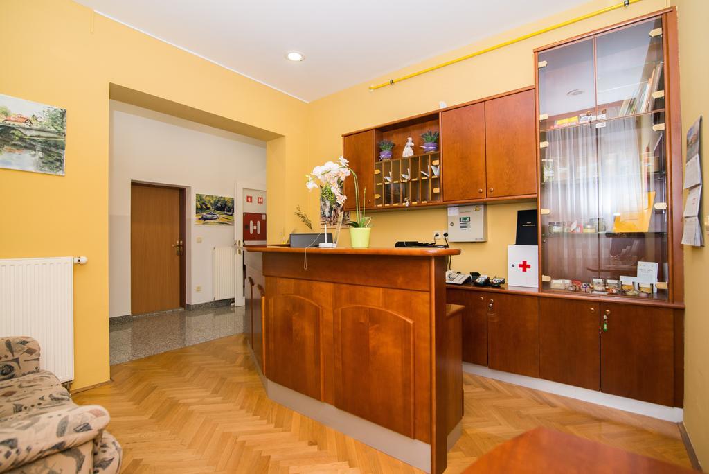 Garni Hotel Vila Ana Rogaška Slatina Exterior foto