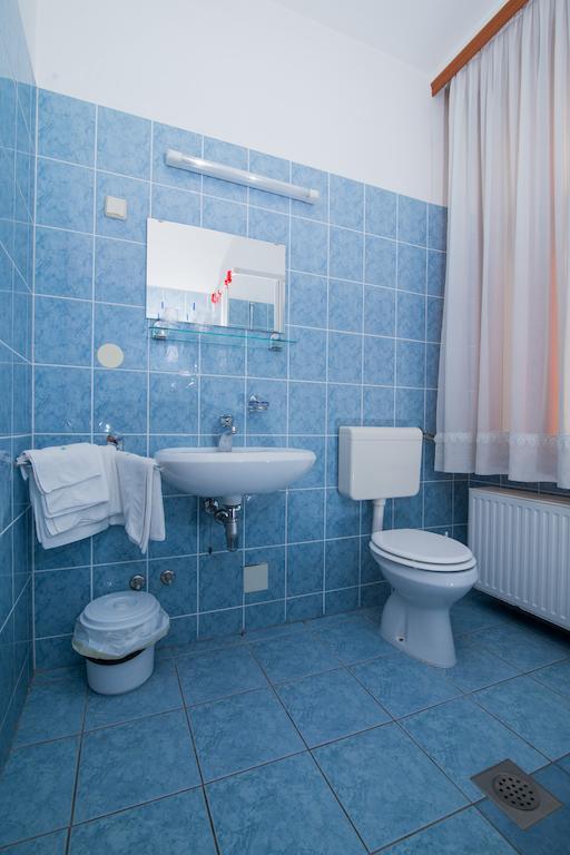 Garni Hotel Vila Ana Rogaška Slatina Zimmer foto
